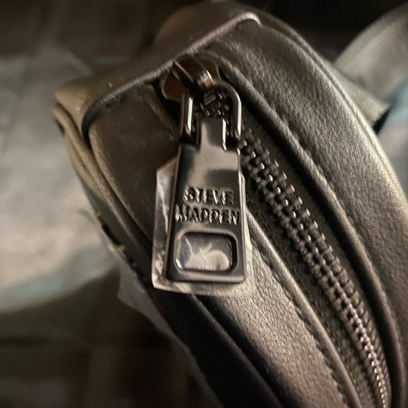 ✨Steve Madden - Women’s Semi-around Beltbag for travel w/ Logo Belt✨ NWT✨ - Picture 11 of 16